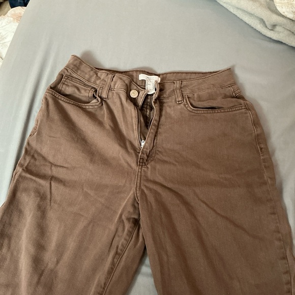 Brown Pants - Picture 2 of 3
